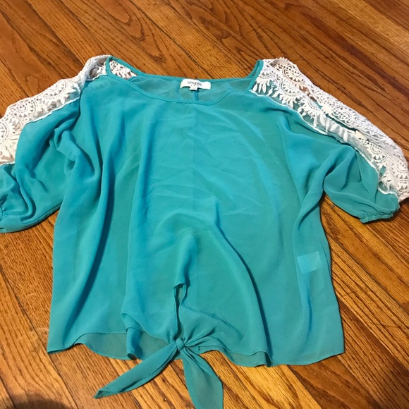 Bundle - Picture 6 of 8